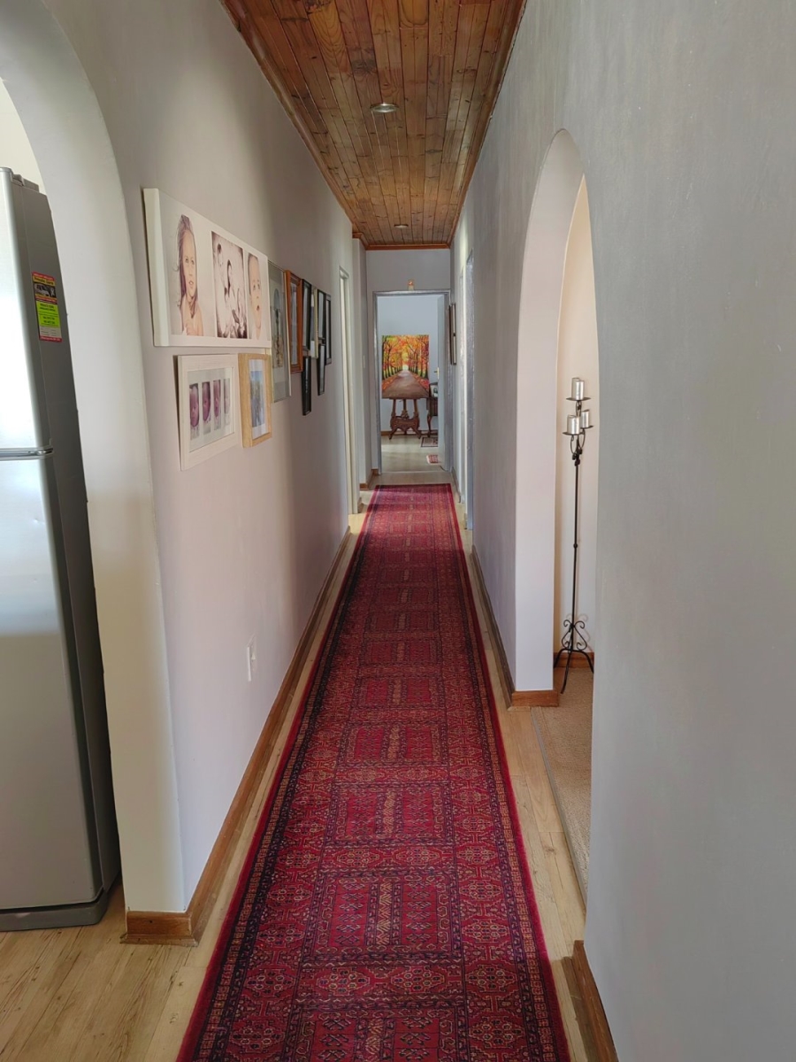 4 Bedroom Property for Sale in Wavecrest Eastern Cape